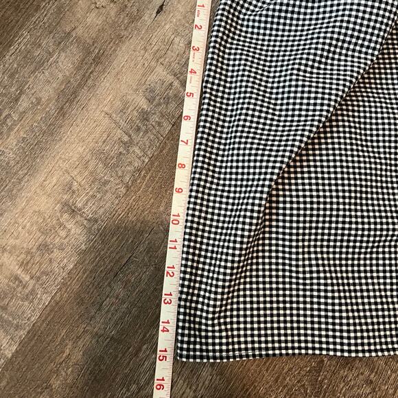 EUC Who What Wear off the shoulder top sz L - Picture 6 of 7